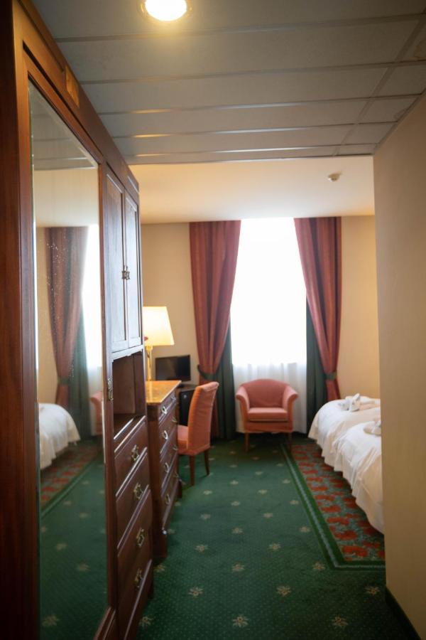 Hotel Candiani Casale Monferrato Exterior photo