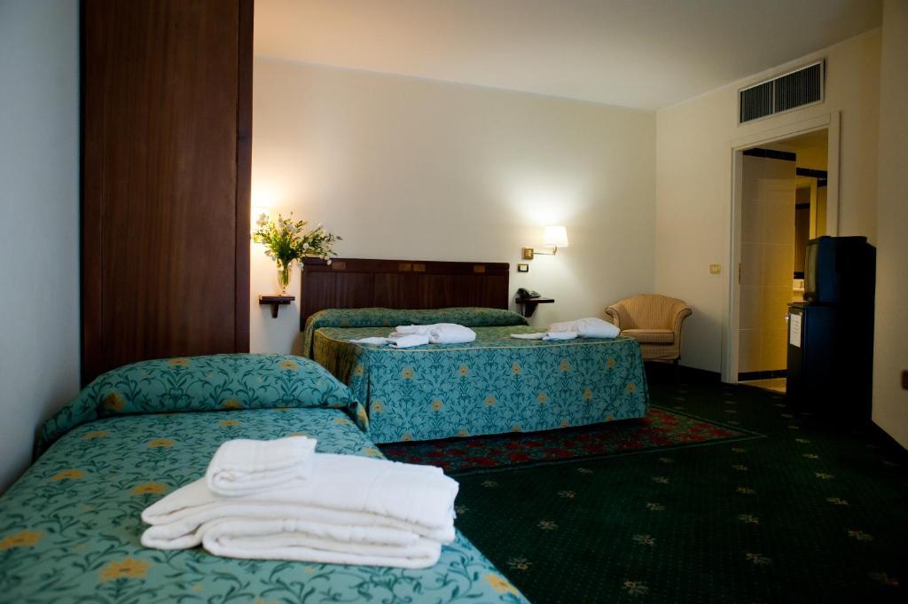Hotel Candiani Casale Monferrato Exterior photo