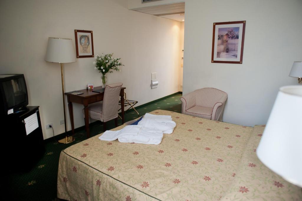 Hotel Candiani Casale Monferrato Exterior photo
