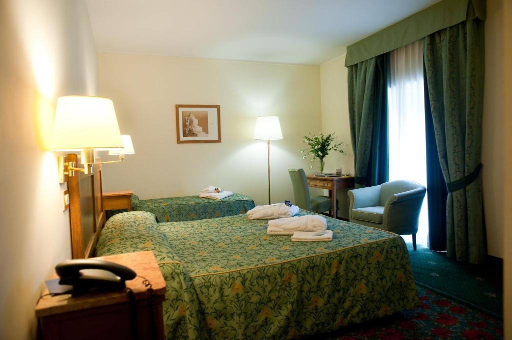 Hotel Candiani Casale Monferrato Exterior photo